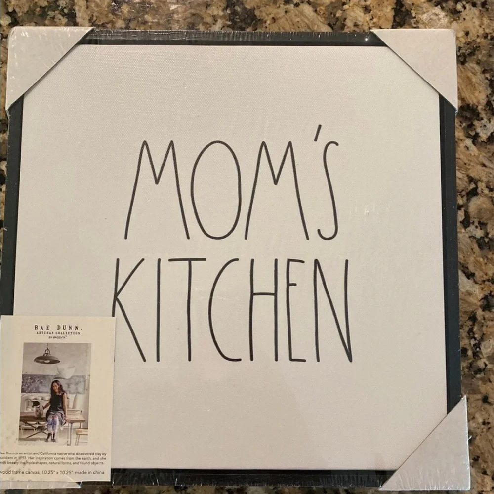 Rae Dunn Black and White Kitchen Linens Collection - Picture 1 of 1